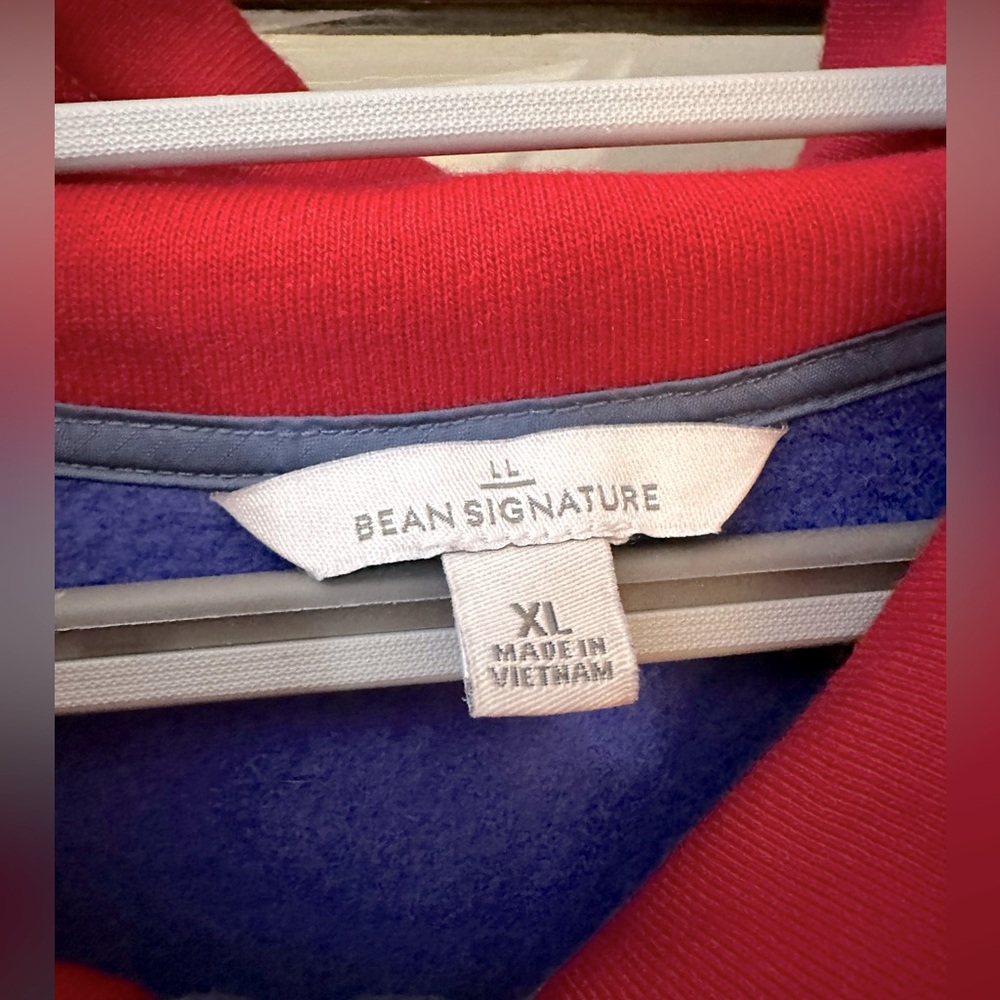 LL Bean Sweatshirt - Picture 3 of 5